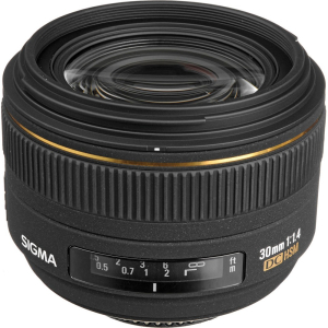 Sigma 30mm f/1.4 EX DC HSM for Nikon - Likenew 95% Sigma 30mm f/1.4 EX DC HSM for Nikon - Likenew 95%