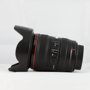 Canon EF 24-105mm f/4L IS USM - Likenew 95% Canon EF 24-105mm f/4L IS USM - Likenew 95%