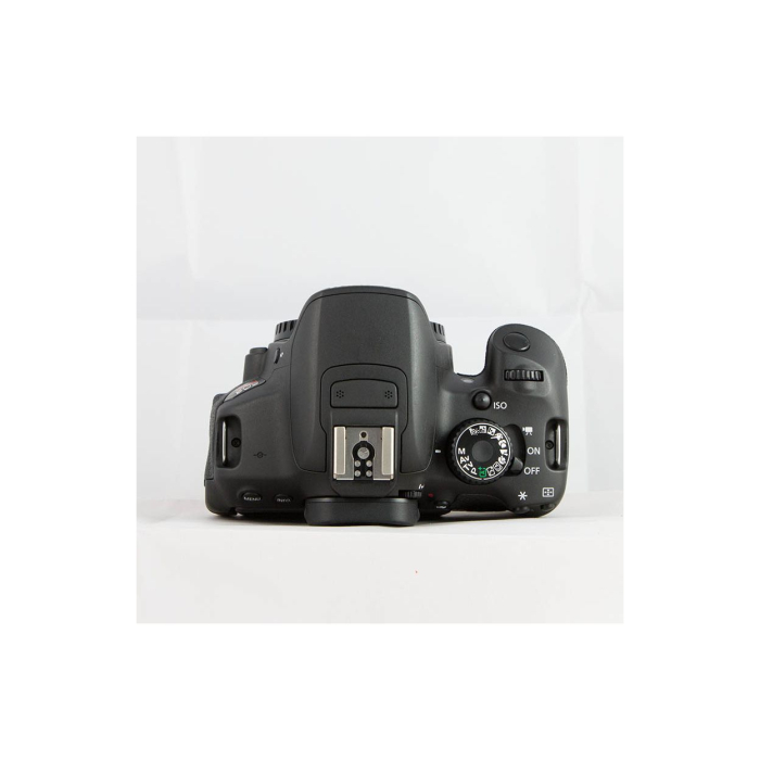 Canon EOS 650D (Rebel T4i/Kiss X6i) - Likenew (Body Only) Canon EOS 650D (Rebel T4i/Kiss X6i) - Likenew (Body Only)