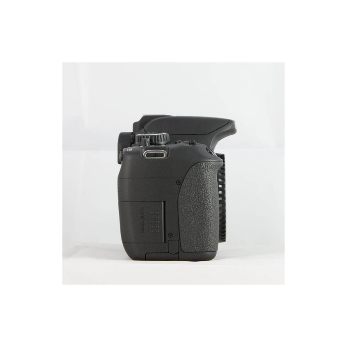 Canon EOS 650D (Rebel T4i/Kiss X6i) - Likenew (Body Only) Canon EOS 650D (Rebel T4i/Kiss X6i) - Likenew (Body Only)