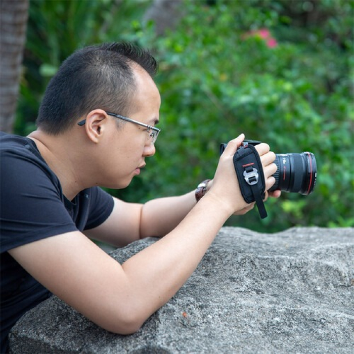 SmallRig Hand Strap – Dây đeo gắn khung máy ảnh 2456 - Chính hãng SmallRig Hand Strap – Dây đeo gắn khung máy ảnh 2456 - Chính hãng