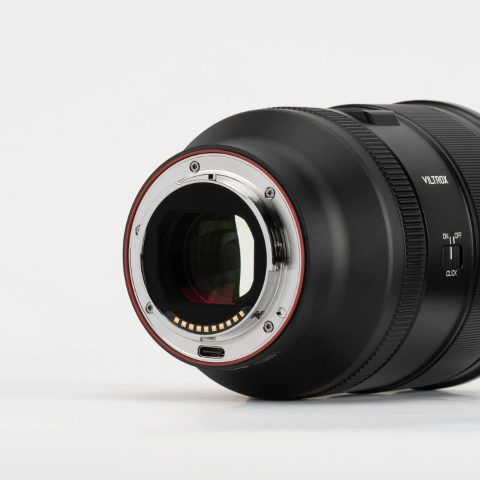 Viltrox AF 35mm F/1.2 FE LAB Sony Full Frame - Chính hãng 