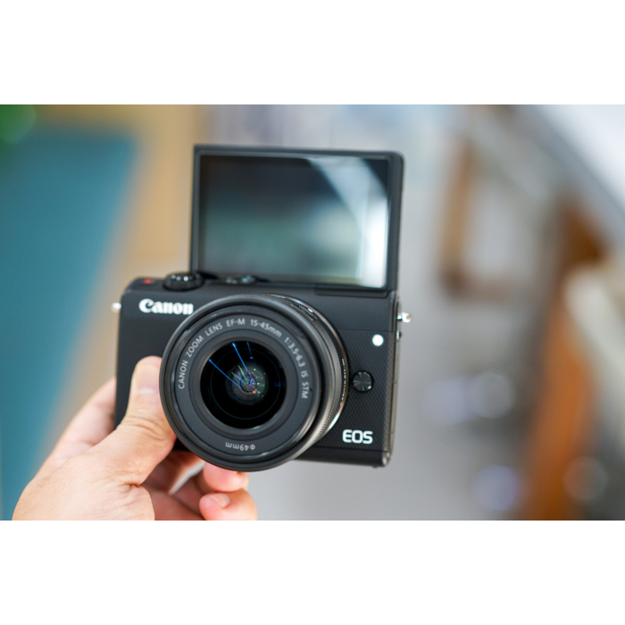 Canon EOS M100 + Kit Lens 15-45mm - Likenew Canon EOS M100 + Kit Lens 15-45mm - Likenew