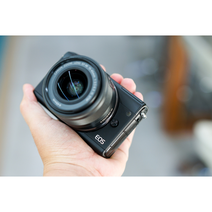 Canon EOS M100 + Kit Lens 15-45mm - Likenew Canon EOS M100 + Kit Lens 15-45mm - Likenew