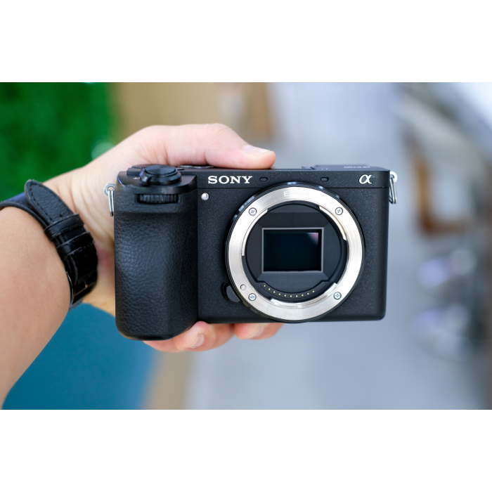 Sony A6700 - Likenew (Body Only) Sony A6700 - Likenew (Body Only)