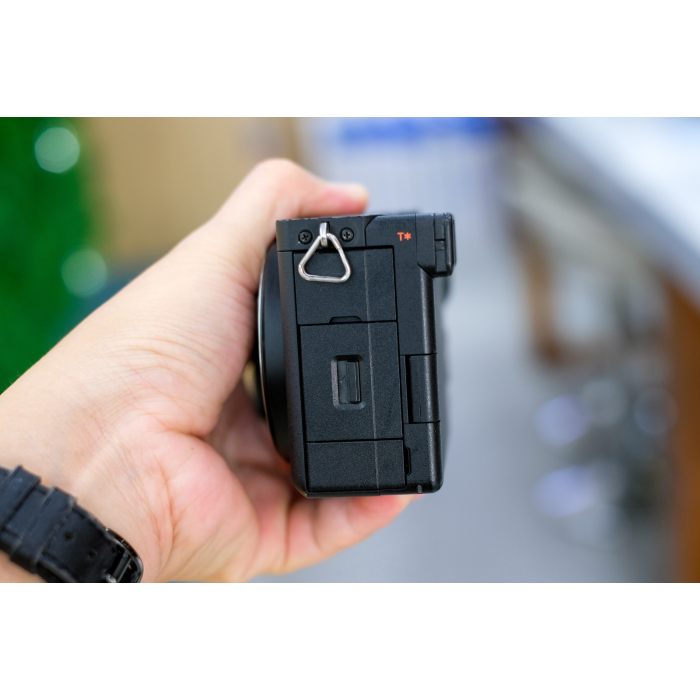 Sony A6700 - Likenew (Body Only) Sony A6700 - Likenew (Body Only)