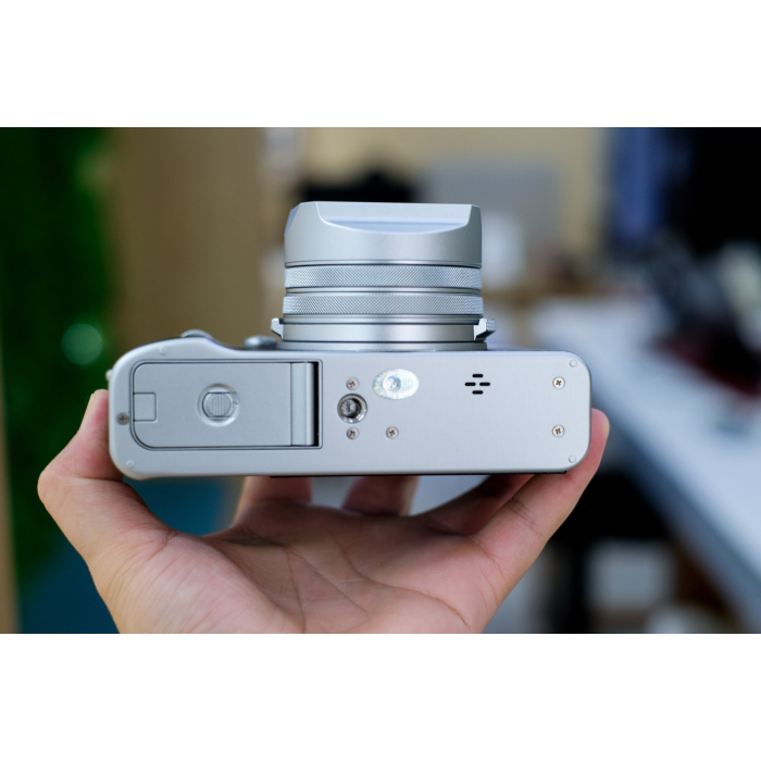 Fujifilm X100V - Silver likenew