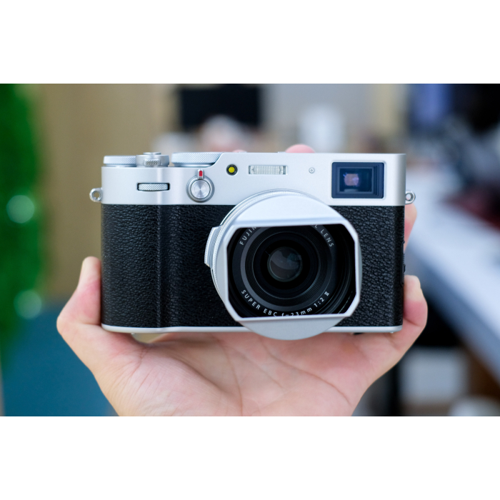 Fujifilm X100V - Silver likenew