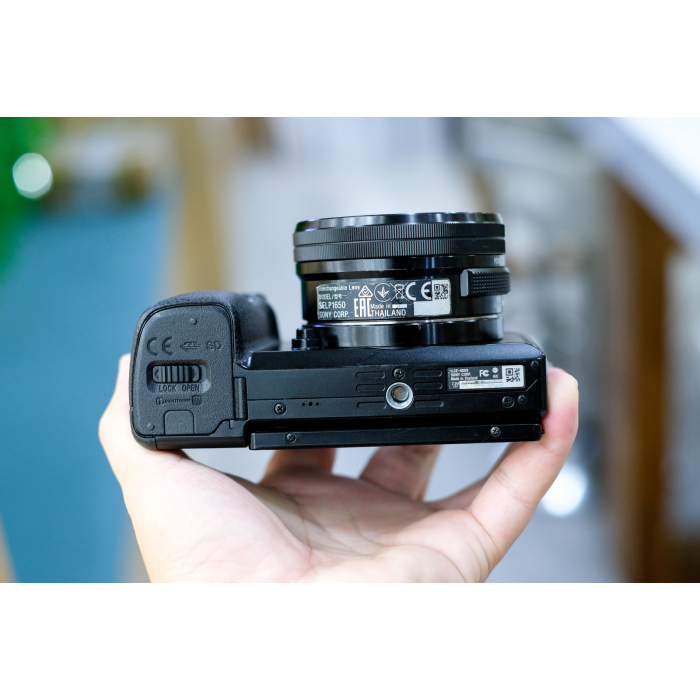 Sony A6000 + kit 16-50mm - Hàng cũ  Sony A6000 + kit 16-50mm - Hàng cũ
