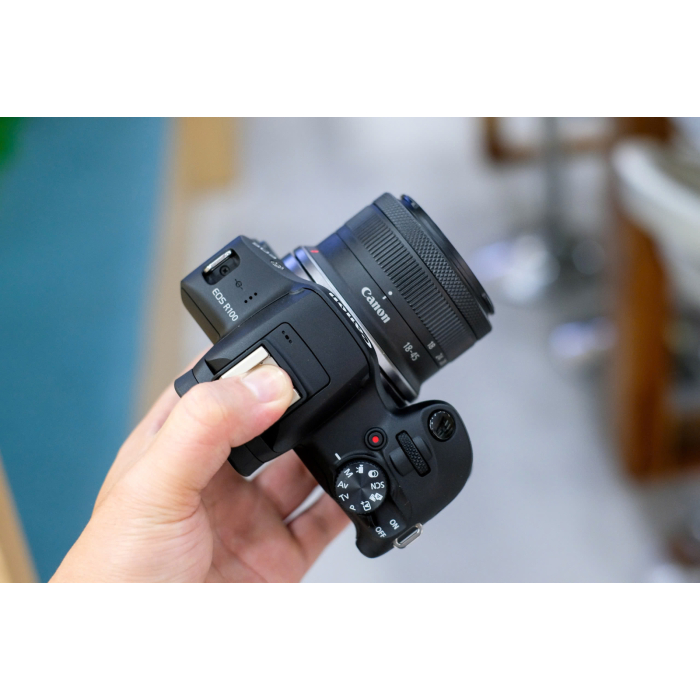 Canon EOS R100 + Kit 18-45mm - Likenew Canon EOS R100 + Kit 18-45mm - Likenew