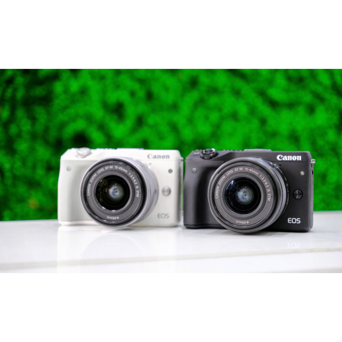 Canon EOS M3 + Kit Lens 15-45mm - Likenew (Body Only) Canon EOS M3 + Kit Lens 15-45mm - Likenew (Body Only)