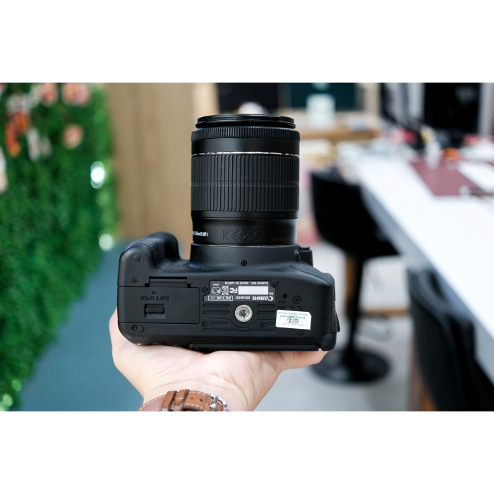 Canon EOS 700D  + kit 18-55mm - Likenew (2nd)